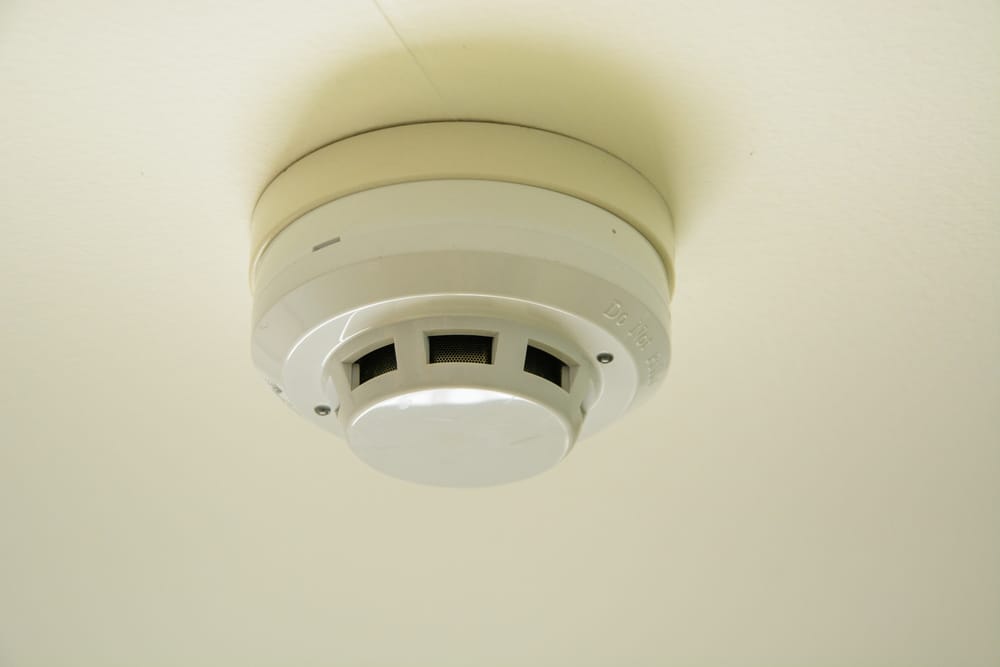 Fire,Smoke,Sensor,On,Ceiling
